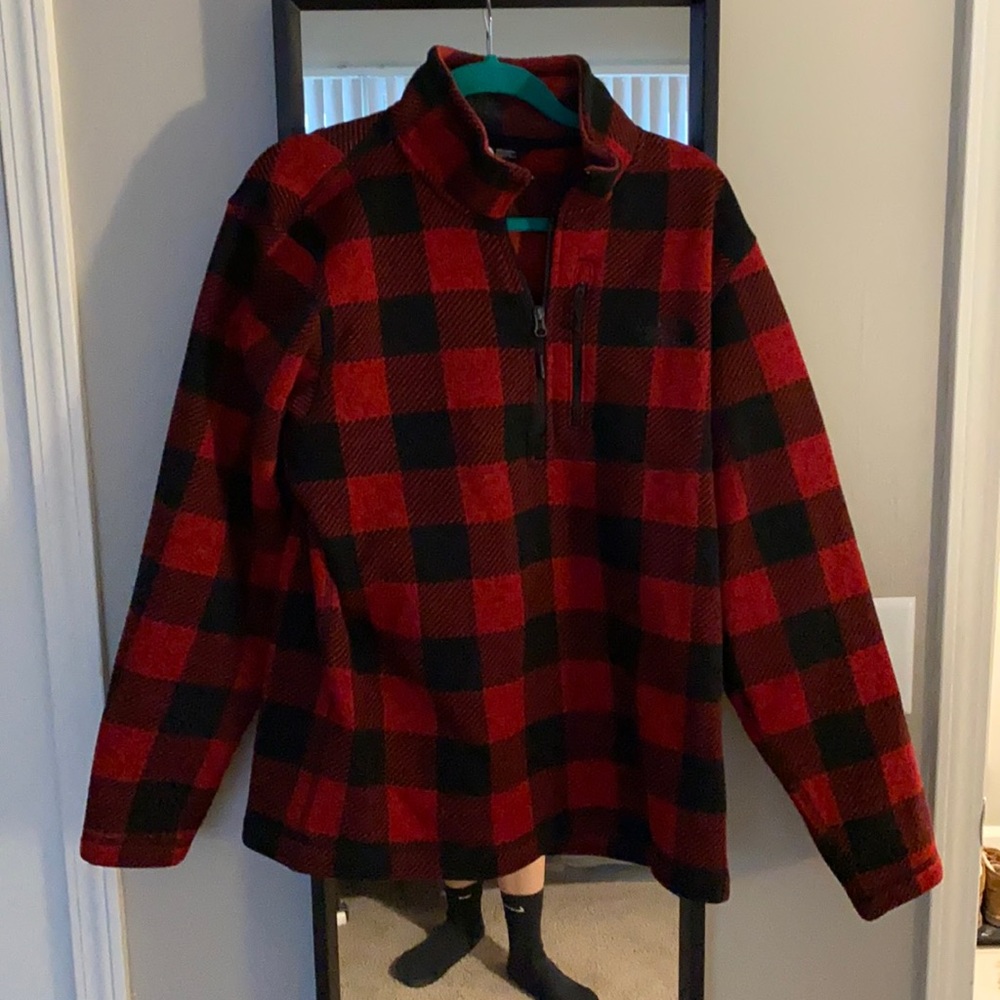 North face checkered pull over